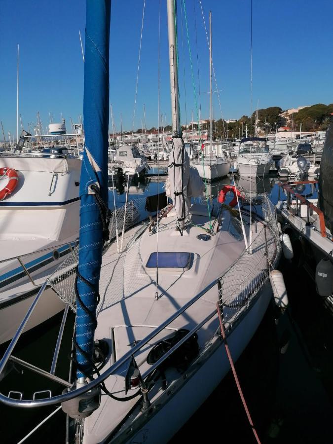 Voilier De Charme A Quai Hotel Saint-Raphael  Bagian luar foto